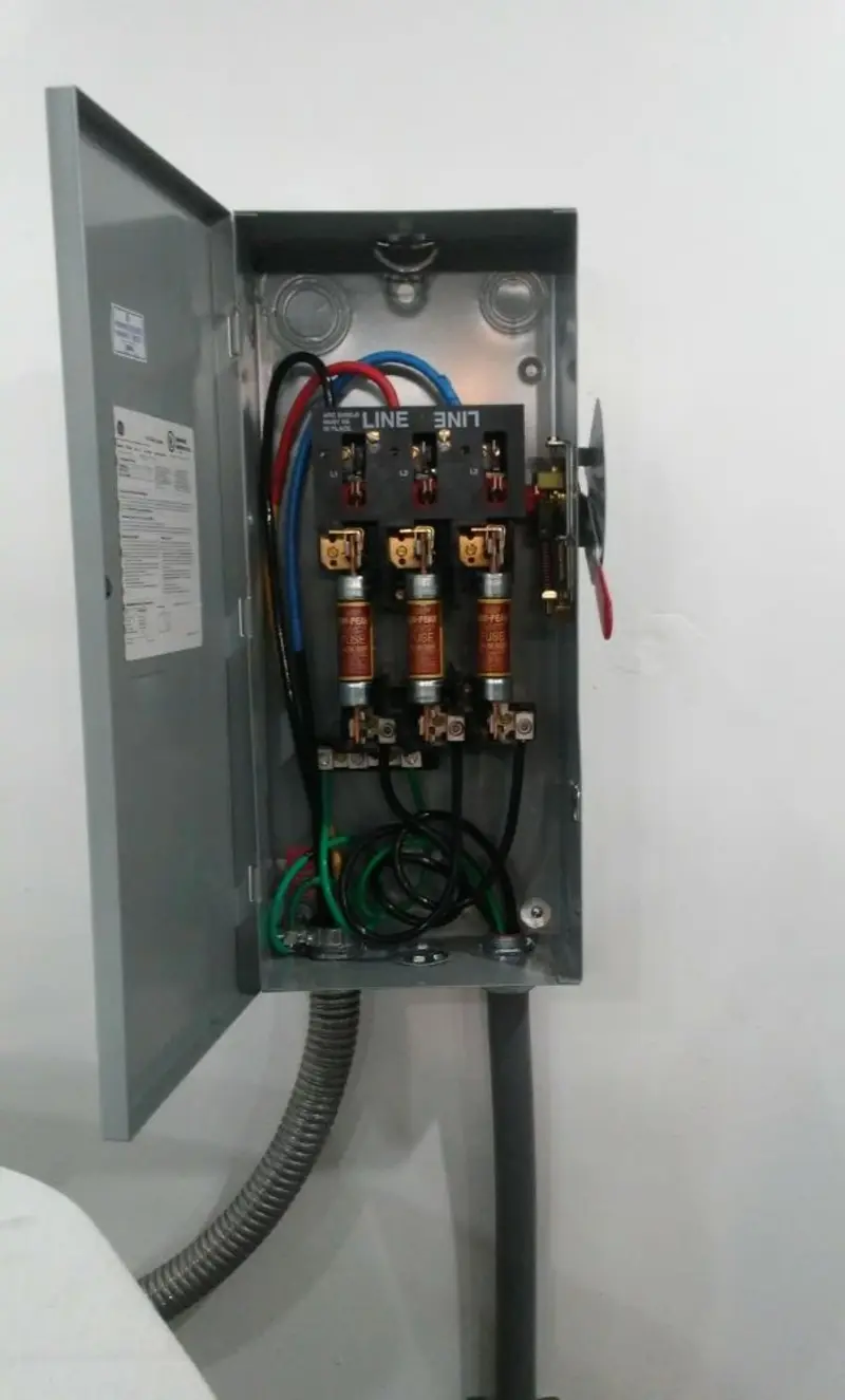 Three-phase disconnect switch installed for Smoke Detector Installation in Avondale Estates